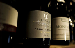 Délicieux Pouilly-Fuissé servi au Bar à vin restaurant le Salon Français des Galeries